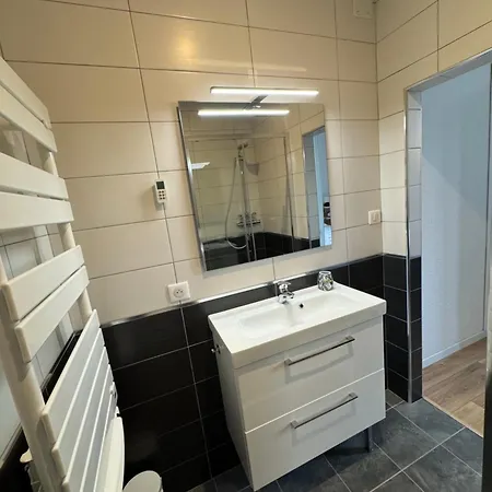 Appartement Le Madargue Idealement Place Châtel-Guyon Extérieur photo