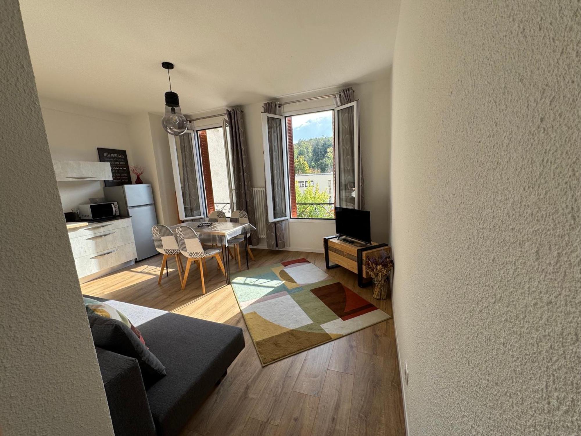 Appartement Le Madargue Idealement Place