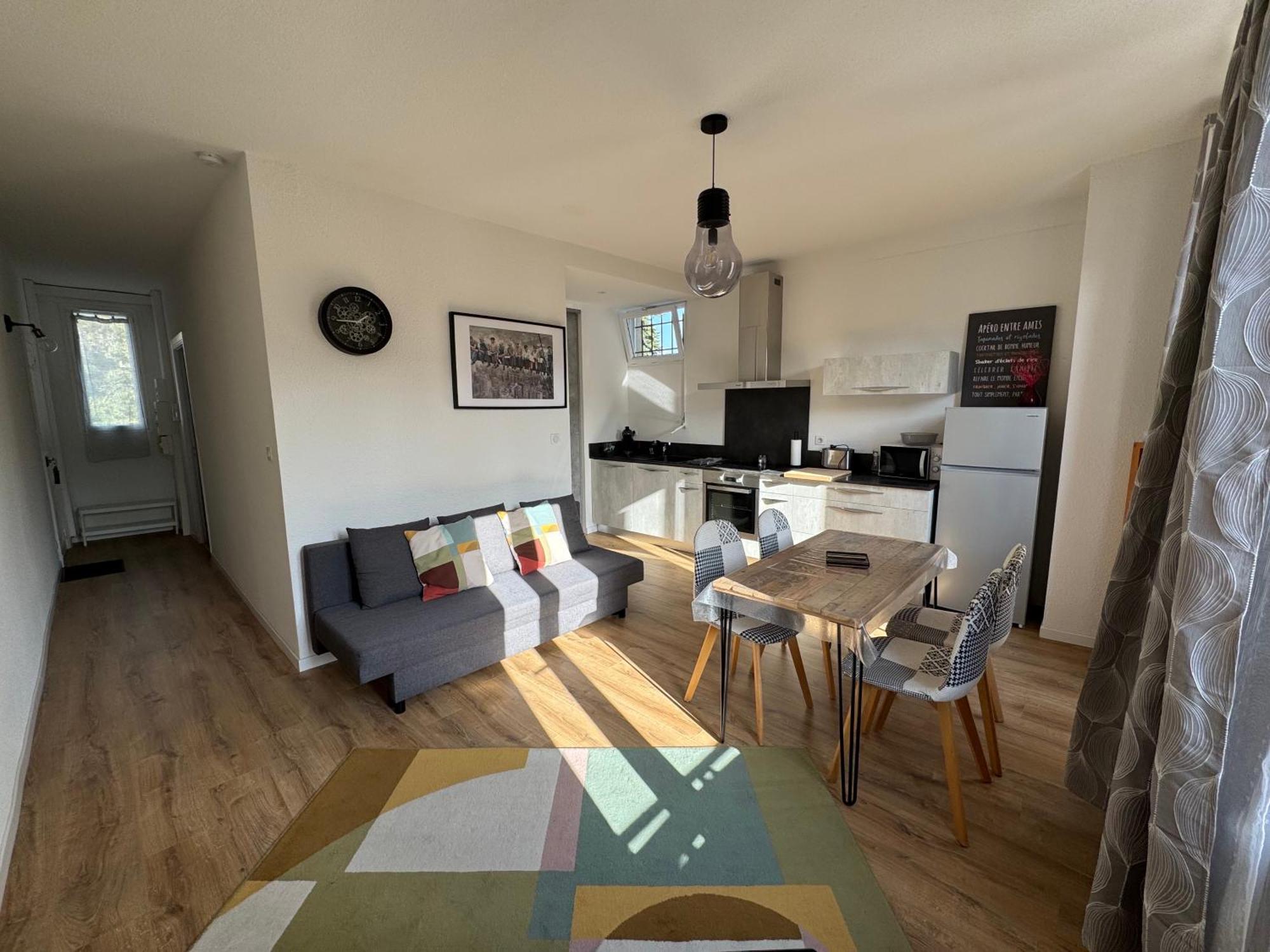 Apartment Le Madargue Idealement Place *